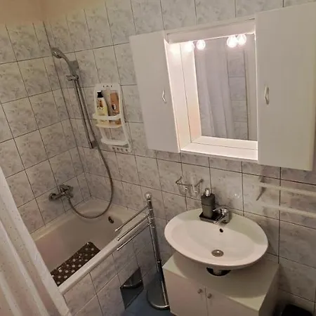 Zara Apartmán *